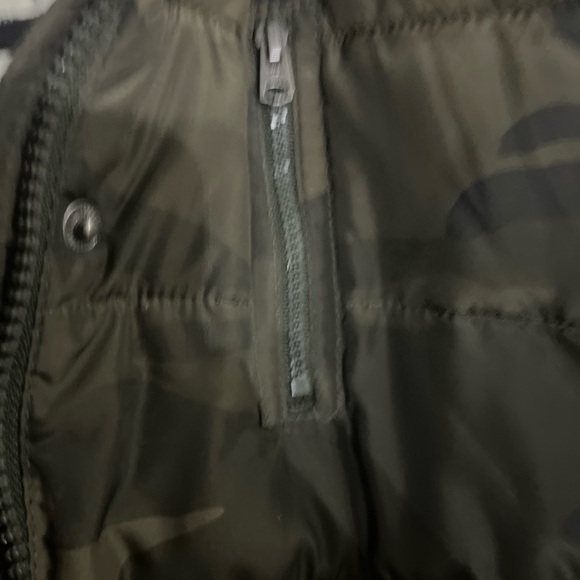 Abercrombie & Fitch Jacket Kids Camouflage Puffer Sherpa REMOVABLE HOOD UNISEX - Picture 8 of 9